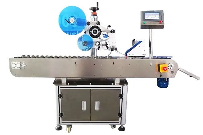 horizontal labeling machine